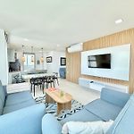 Apartamentos exclusivos en edificio frente al mar Palmetto Beach