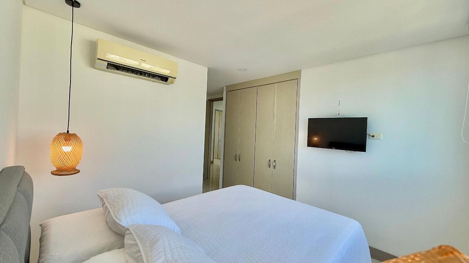 Apartamento Exclusivos En Edificio Frente Al Mar Palmetto *