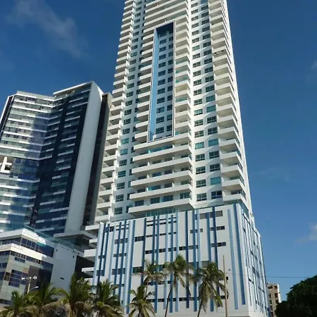 Exclusivos En Edificio Frente Al Mar Palmetto *