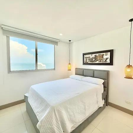 Exclusivos En Edificio Frente Al Mar Palmetto Apartamento
