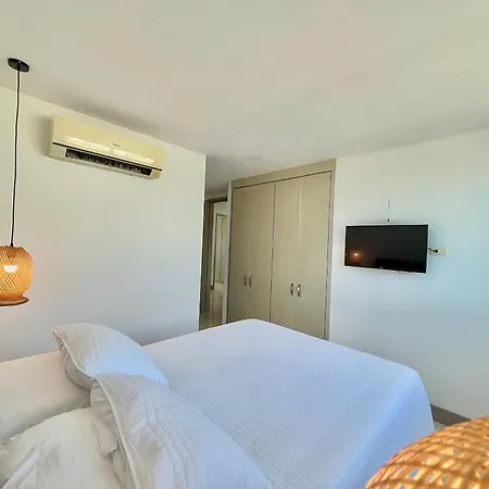 Apartamento Exclusivos En Edificio Frente Al Mar Palmetto *